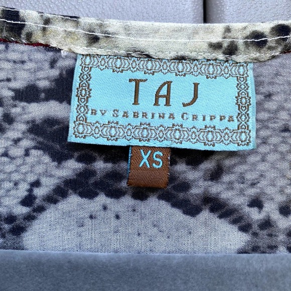 Taj by Sabrina Crippa 100% Silk Embroidered Tassels Fringe Cover Up Tunic Sz XS - Picture 8 of 8